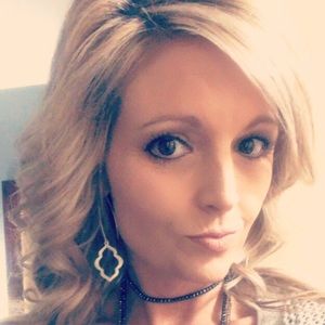 Meet your Posher, Stacy